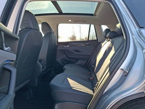 New 2026 Volkswagen Tiguan SE image 5