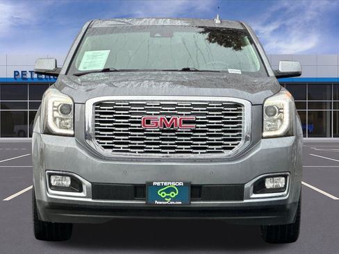 Used 2018 GMC Yukon Denali image 9