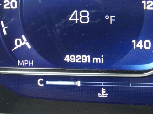 Used 2024 Chevrolet Tahoe LT image 28