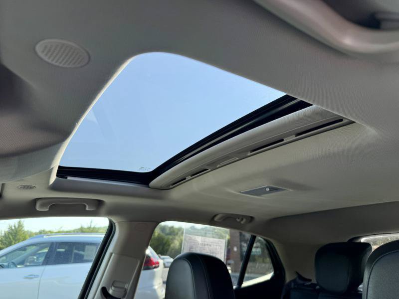 Used 2018 Buick Encore Essence AWD/4WD image 20