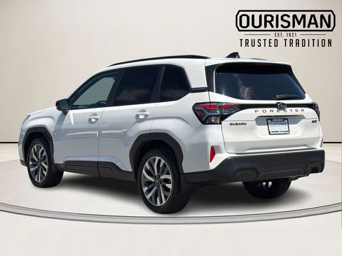 Used 2025 Subaru Forester Touring AWD/4WD image 4