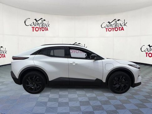 New 2026 Toyota C-HR AWD/4WD image 9