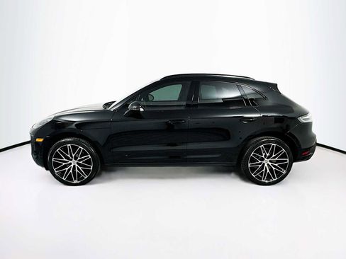 New 2025 Porsche Macan image 2