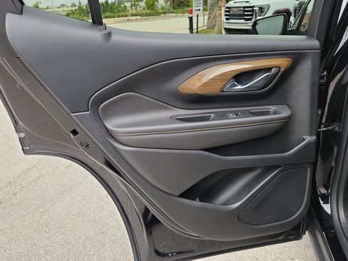 Used 2020 GMC Terrain SLE image 24