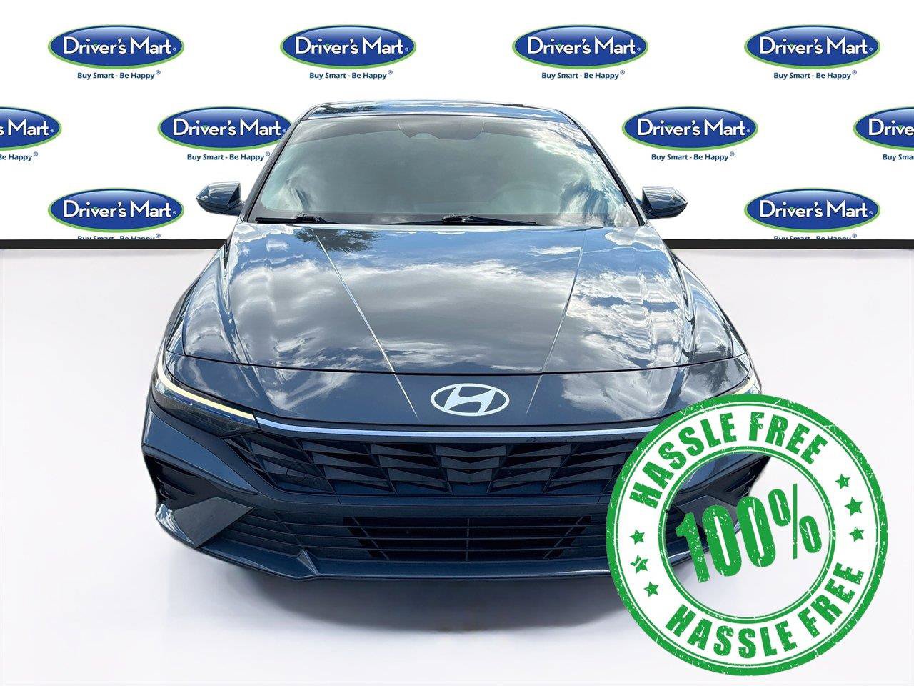 Used 2025 Hyundai Elantra SE FWD image 2