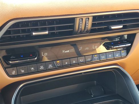 Used 2025 MAZDA CX-70 3.3 Turbo S w/ Premium Plus image 29