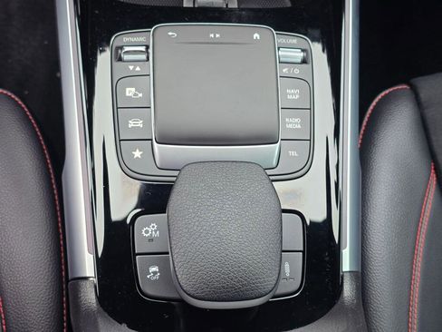 Used 2022 Mercedes-Benz GLB 35 AMG 4MATIC image 16