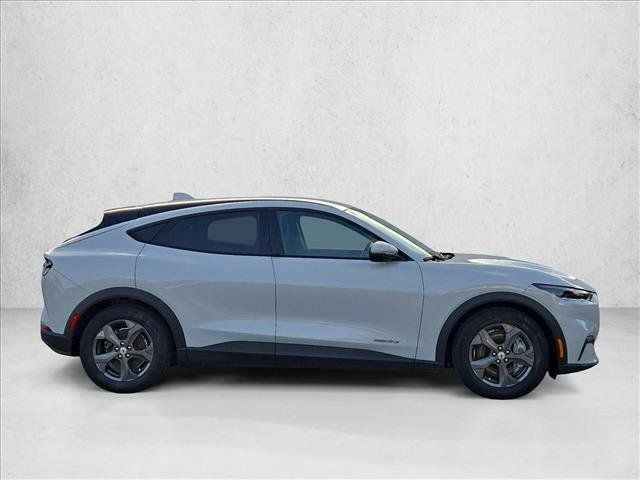 Used 2022 Ford Mustang Mach-E Select RWD image 4
