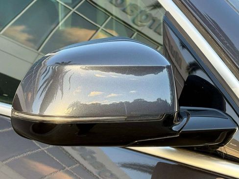 Used 2022 BMW X5 xDrive45e w/ Climate Comfort Package image 17