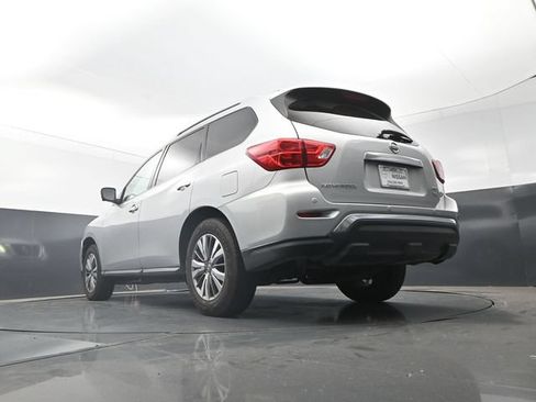 Used 2020 Nissan Pathfinder SL AWD/4WD image 23