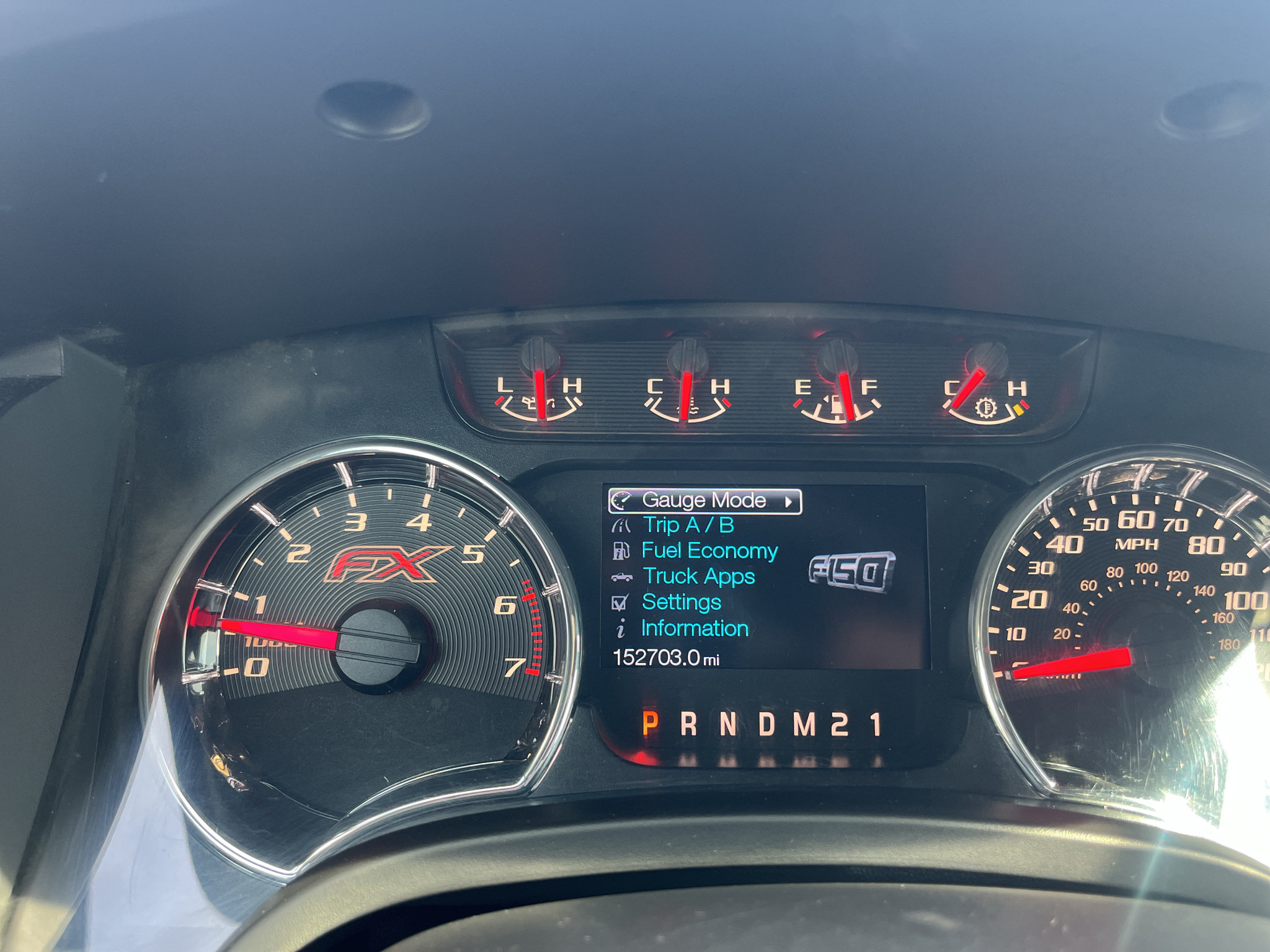 Used 2014 Ford F150 FX4 w/ Equipment Group 402A Luxury AWD/4WD image 13