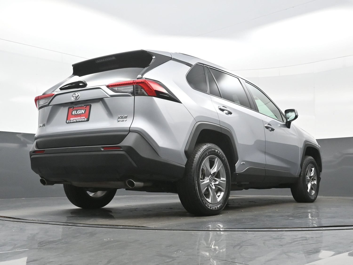 Used 2025 Toyota RAV4 XLE AWD/4WD image 31