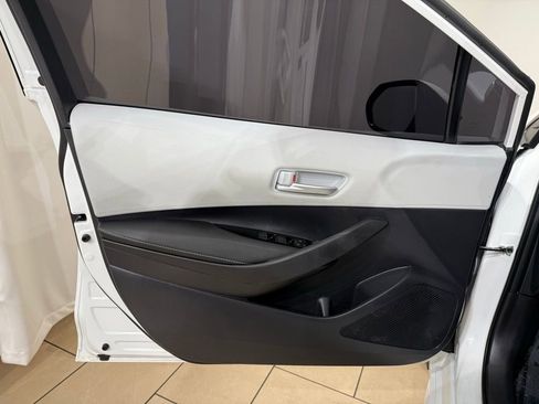 Certified 2025 Toyota Corolla SE image 15