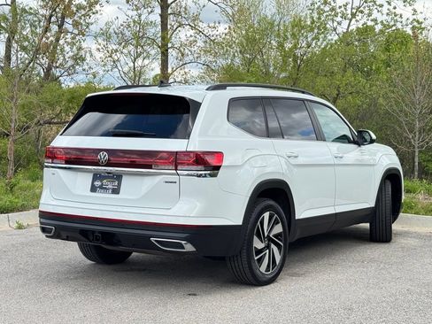 Used 2024 Volkswagen Atlas SE AWD/4WD image 6