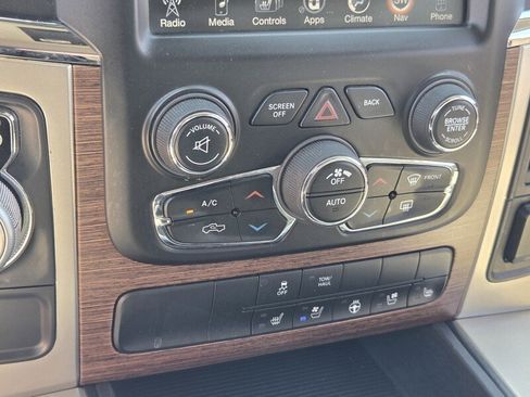 Used 2014 RAM 1500 Laramie w/ Convenience Group image 20