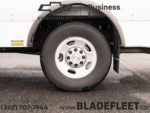 New 2024 Chevrolet Express 3500 w/ Power Convenience Package image 9