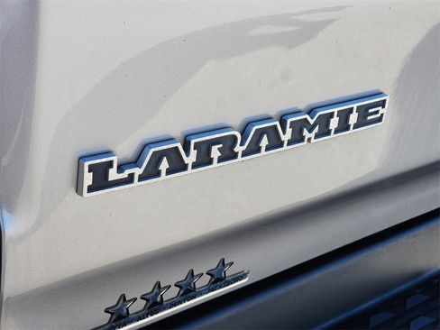 Used 2022 RAM 1500 Laramie w/ Laramie Southwest Edition image 12