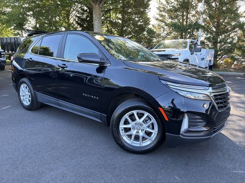 Used 2024 Chevrolet Equinox LT AWD/4WD image 2