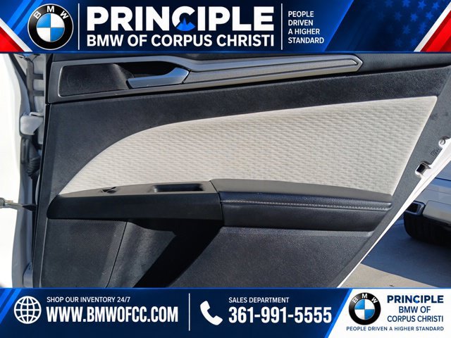 Used 2019 Ford Fusion SE w/ Equipment Group 151A FWD image 10