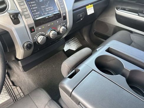 Used 2018 Toyota Tundra SR5 image 26