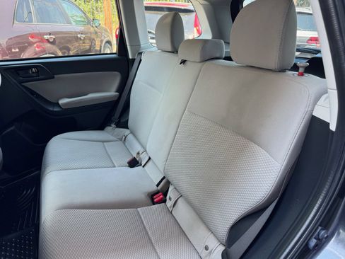 Used 2015 Subaru Forester 2.5i w/ Alloy Wheel Package AWD/4WD image 16