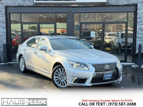 Used 2013 Lexus LS 460 AWD image 2