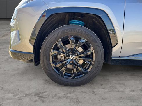 Certified 2022 Toyota RAV4 XSE w/ XSE Grade Weather Package AWD/4WD image 9