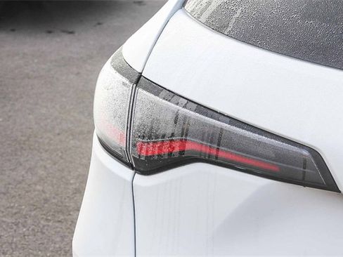 Used 2023 Honda HR-V Sport image 8