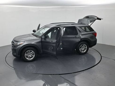 New 2026 Ford Explorer Active RWD image 55