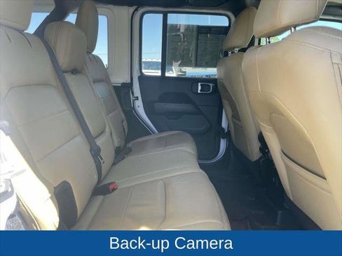 Certified 2019 Jeep Wrangler Unlimited Sahara AWD/4WD image 17