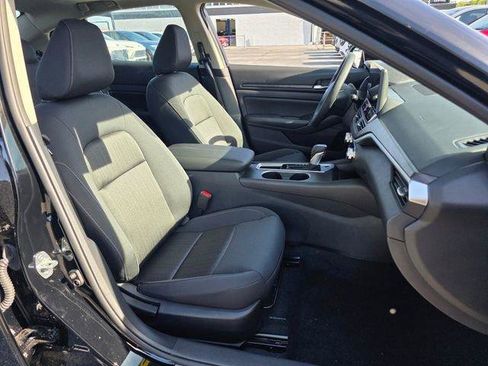 Used 2025 Nissan Altima 2.5 SV w/ SV Special Edition Package FWD image 15