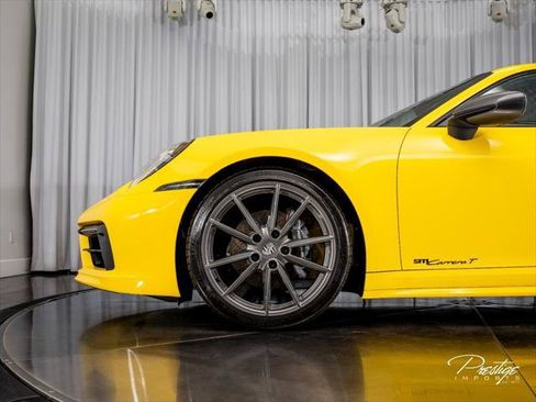 Used 2024 Porsche 911 Carrera T RWD image 7