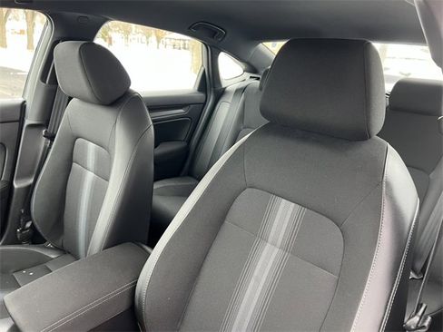 Used 2025 Honda Civic Sport image 12