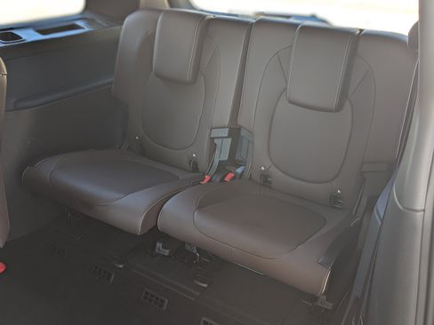 Used 2025 Volkswagen ID. Buzz Pro S Plus RWD image 18