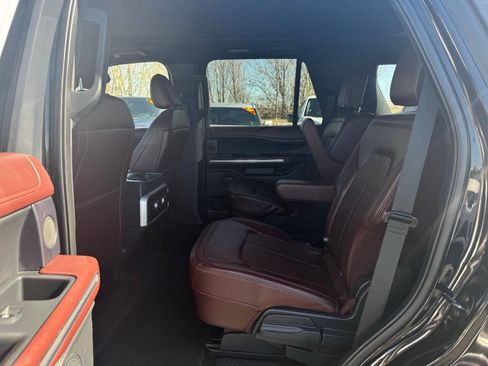 Used 2023 Ford Expedition Limited image 33
