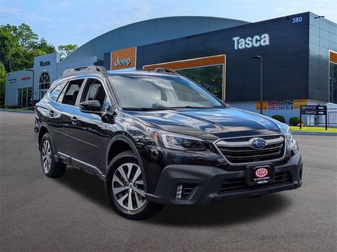 Used 2020 Subaru Outback Premium image 1