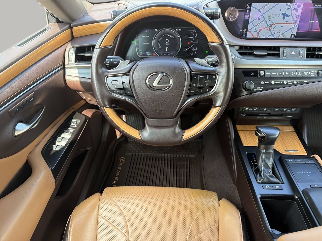 Used 2019 Lexus ES 300h w/ Accessory Package 2 FWD image 14