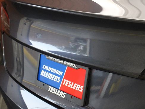 Used 2023 Tesla Model 3 Standard Range image 14