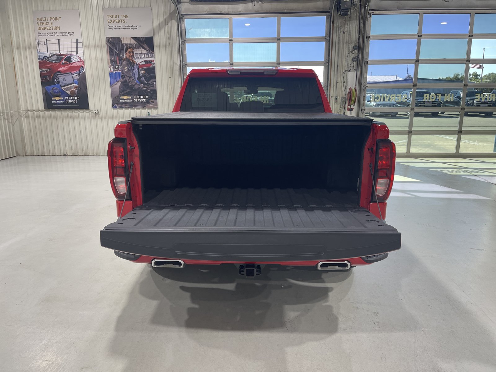 Used 2024 GMC Sierra 1500 Elevation AWD/4WD image 17