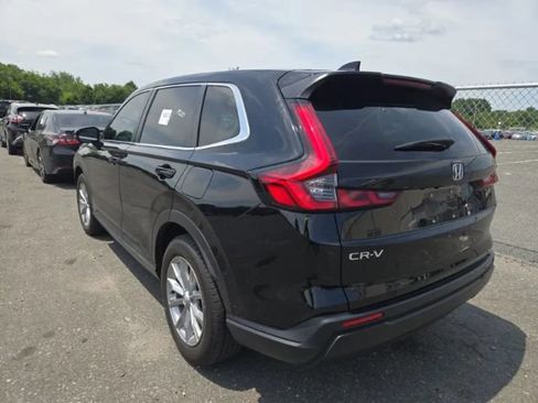 Used 2023 Honda CR-V EX image 2