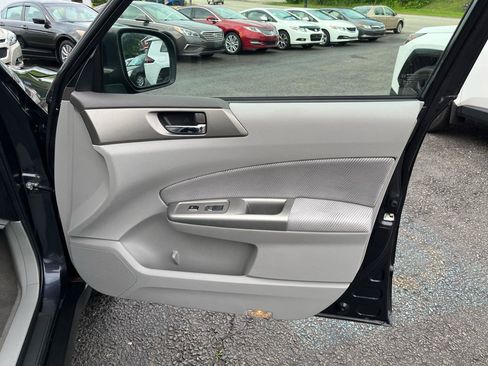Used 2010 Subaru Forester 2.5X Premium AWD/4WD image 29