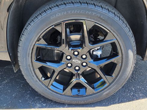 Used 2025 Chevrolet Traverse RS AWD/4WD image 21
