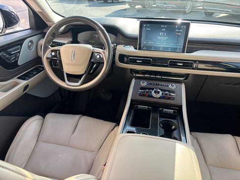 Certified 2023 Lincoln Aviator Reserve w/ Equipment Group 201A image 32