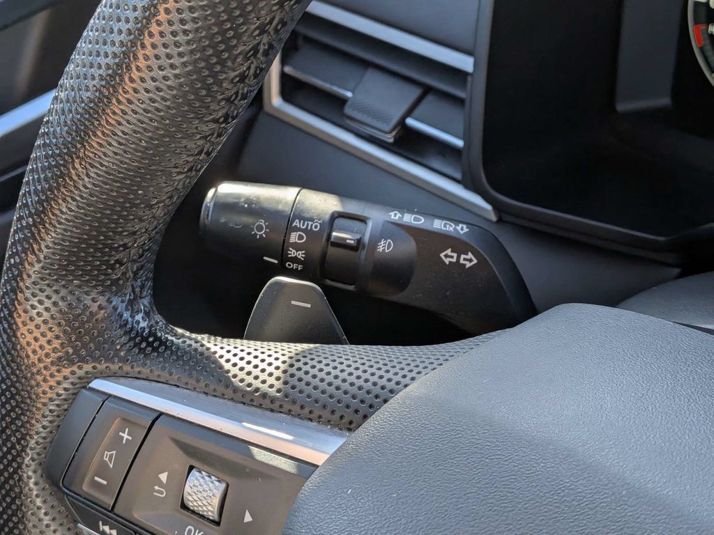 Used 2023 Mitsubishi Outlander SE FWD image 24