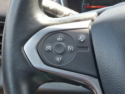 Used 2023 Chevrolet Traverse LT image 22