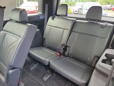 Used 2025 Hyundai Santa Fe SEL FWD image 16