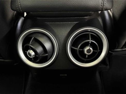 Used 2019 Alfa Romeo Giulia w/ Quick Order Package 22K Sport image 17