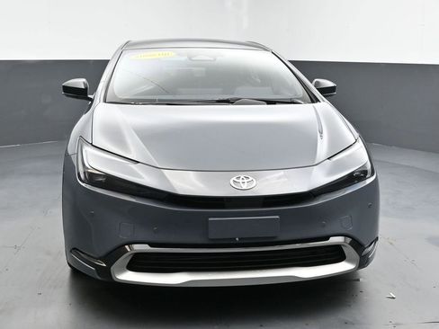 New 2025 Toyota Prius Plug-In Hybrid image 3