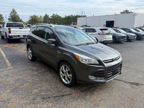 Used 2015 Ford Escape Titanium FWD image 4