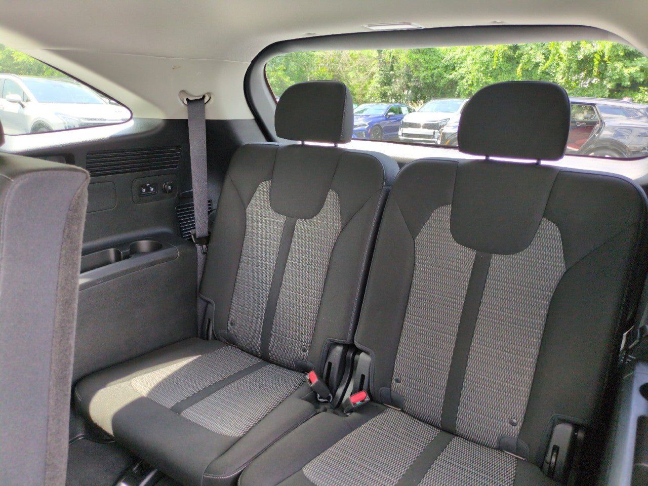 Certified 2023 Kia Sorento LX FWD image 24